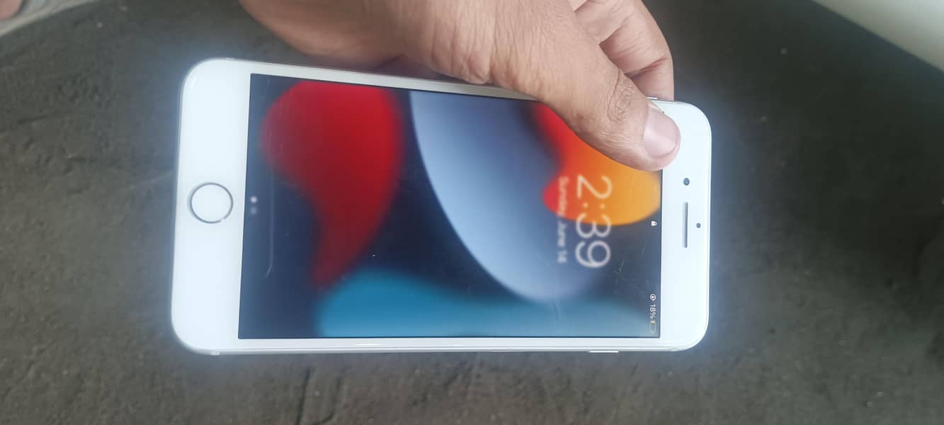 Apple iPhone 7 Plus 3