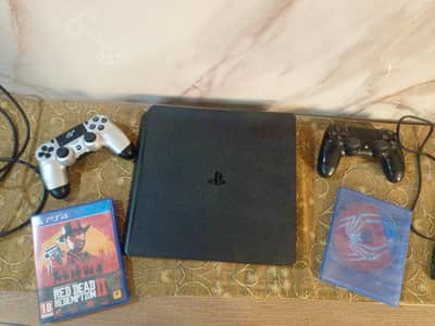 PS4 Slim 500 TB Barely Used