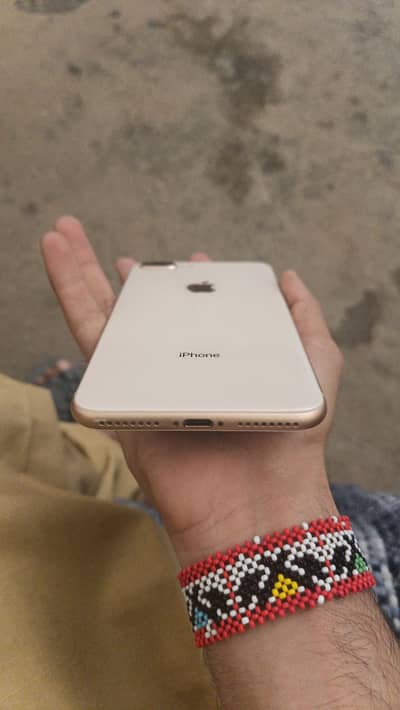 Apple iPhone 8 Plus