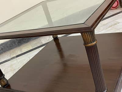 Big table with 2 side tables