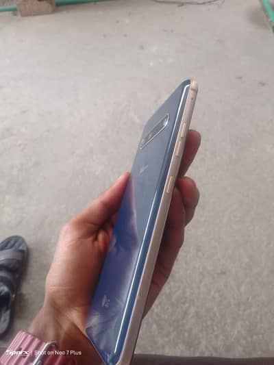 LG V60 ThinQ 5G