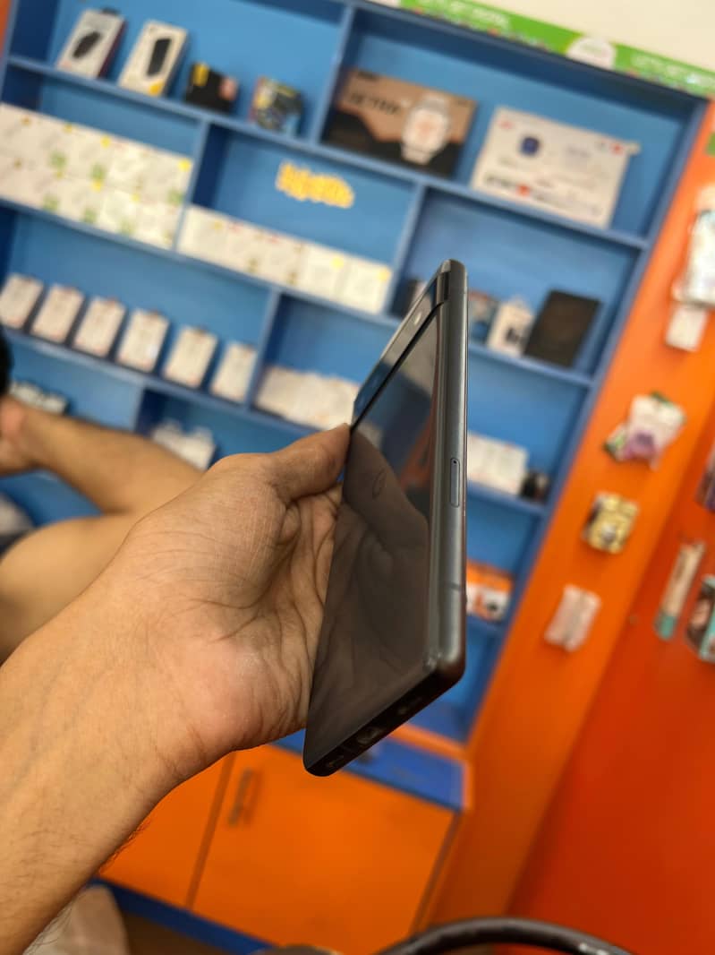 Google Pixel 6a 3