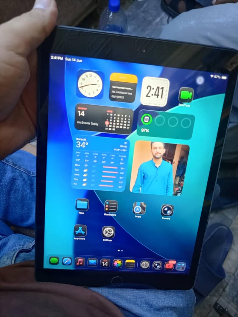 ipad 8th generation 32GB 0