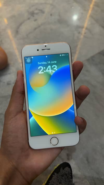 Apple iPhone 8