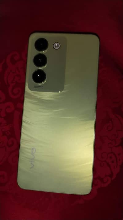 Vivo Y100