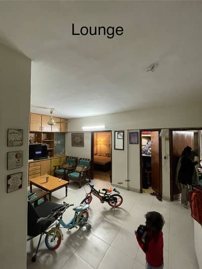 Gulistan-E-Jauhar - Block 17 Flat For Sale Sized 1600 Square Feet