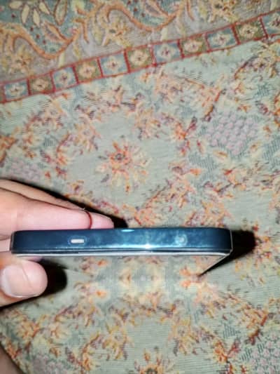 OPPO Reno12 F