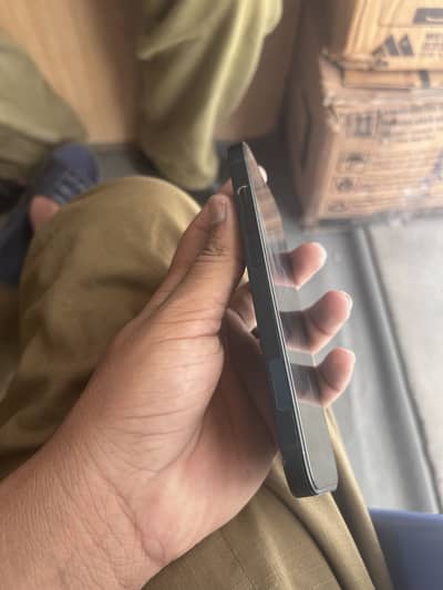 Apple iPhone 14
