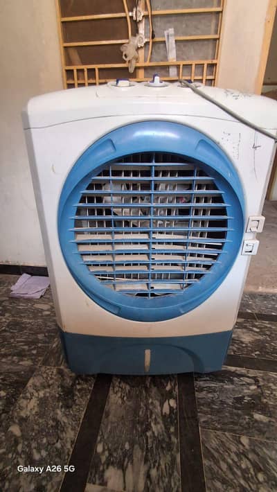Roome cooler urgent for sale