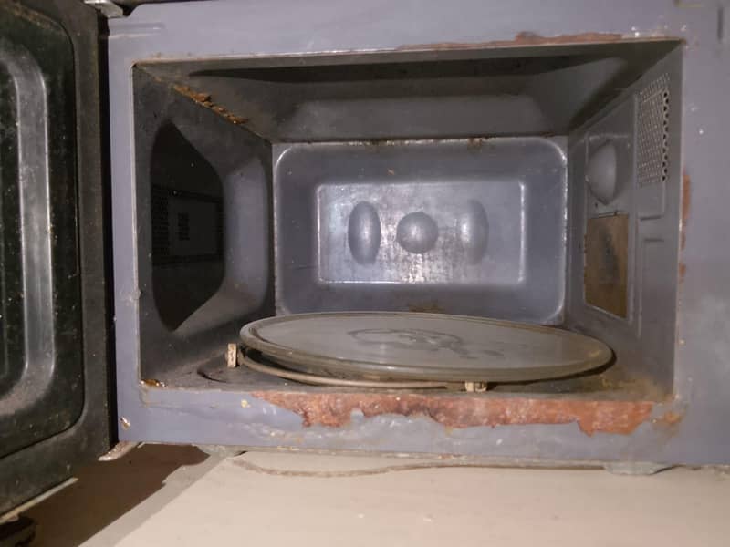 orient microwave 1