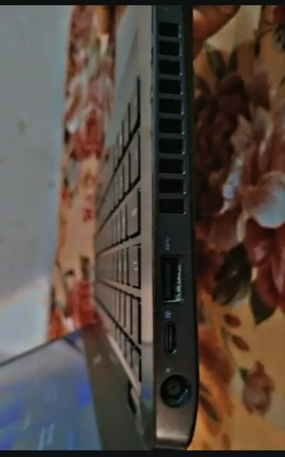 Dell i5 laptop 5 generation ssd