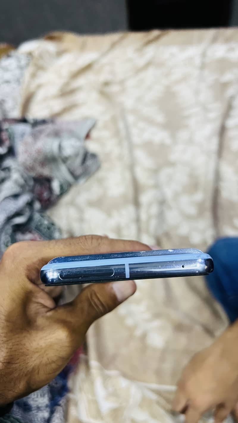 Google Pixel 8 Pro 2