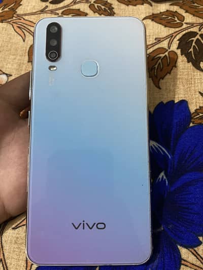 Vivo Y17