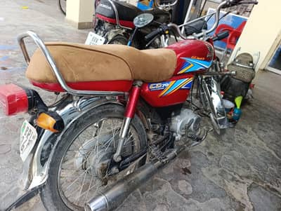 Honda CD 70 2019 Model – Red Colour – Achhi Condition – Sale