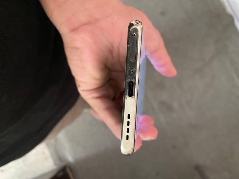 Infinix Note 40 Pro Plus 4