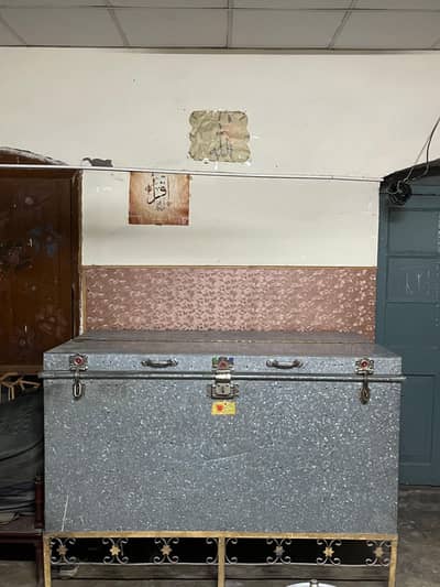 2 × Storage Trunk along with stands