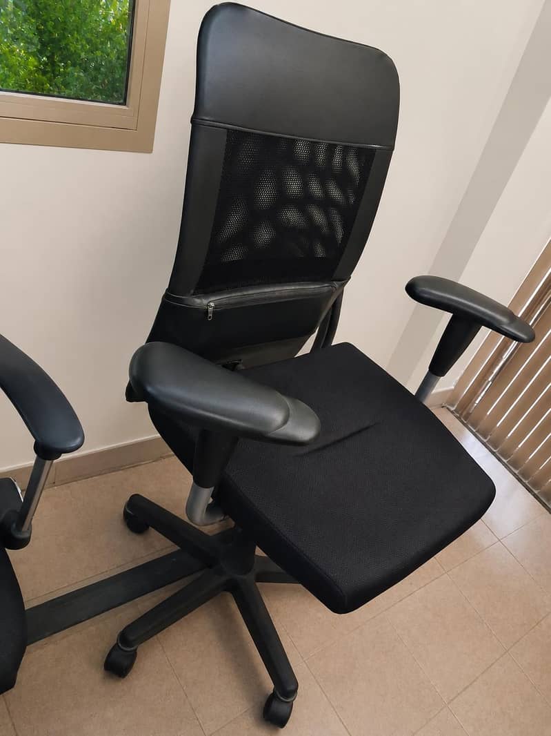Computer chair 0