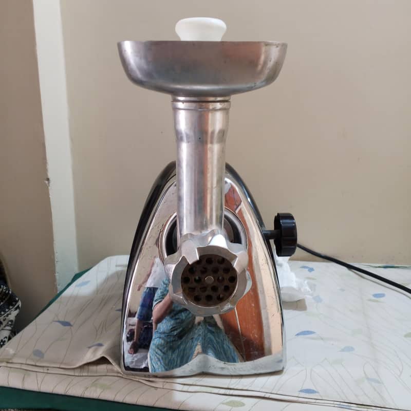 meat grinder 0