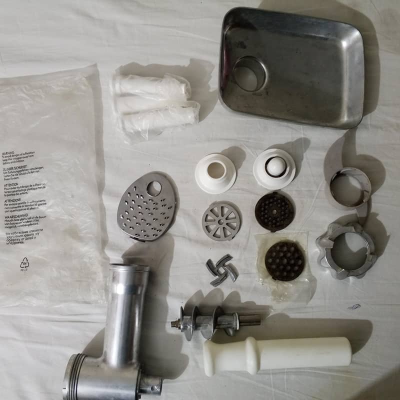 meat grinder 2