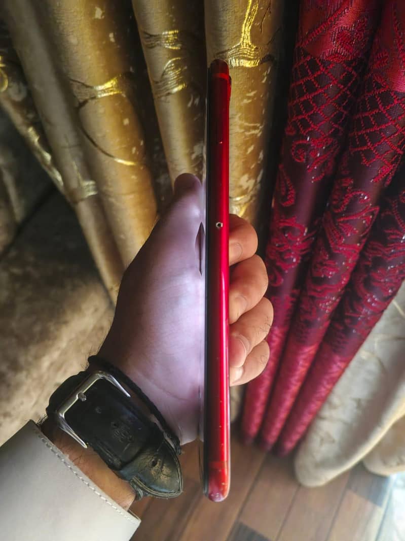 Apple iPhone 8 Plus 2