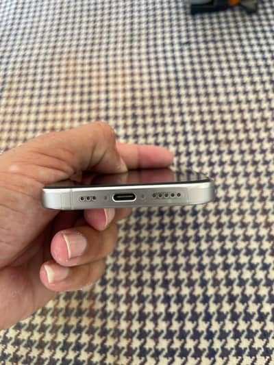 Apple iPhone 15 Pro
