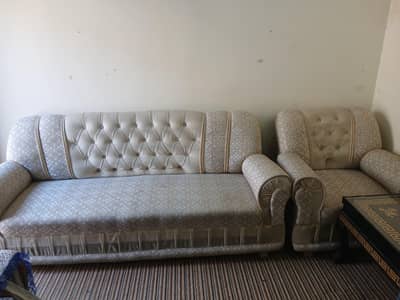 Sofa set (Minor use ) almost new