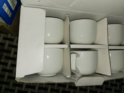 Restaurant crockery