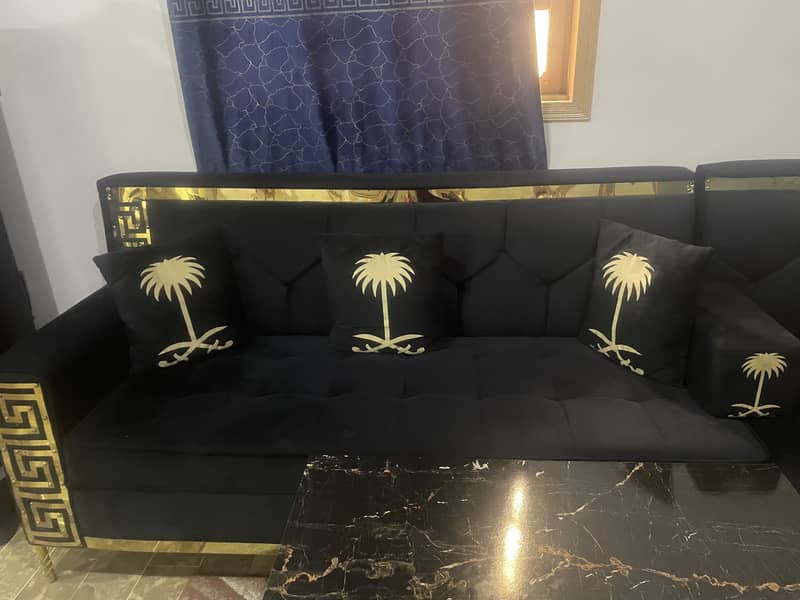 Sofa with centre table 1