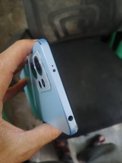 Redmi note 12  8/128 - 1080p super amuled display 50-mp Camera