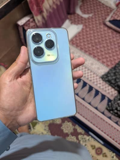 Infinix Hot 40 Pro