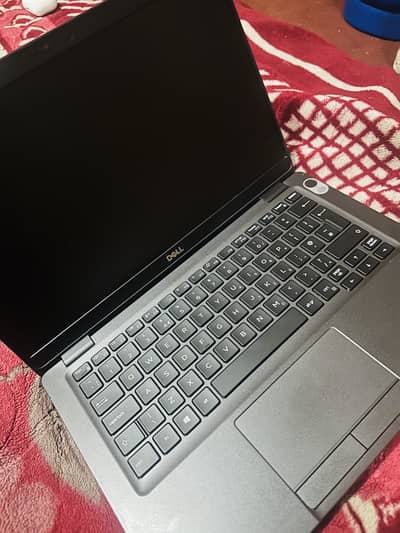 Dell Latitude 5300