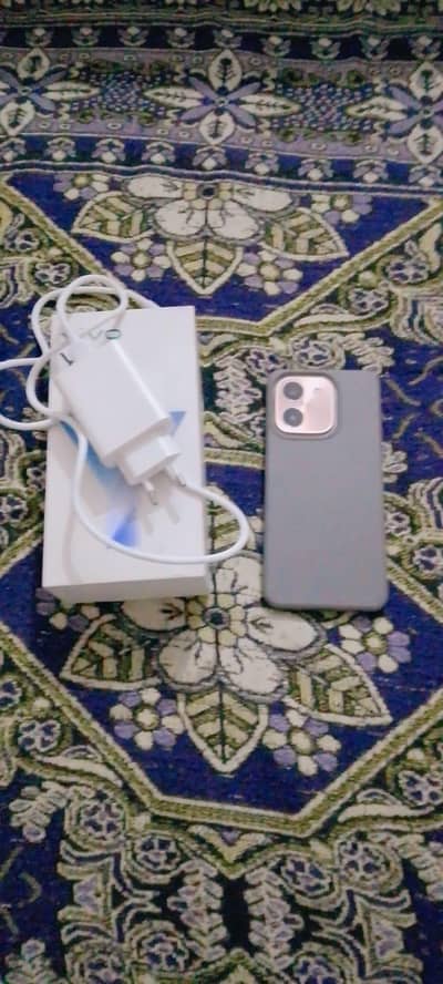 Vivo Y28