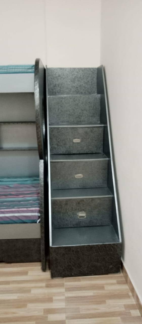 Triple Bunk Bed 2