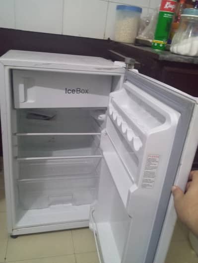 Single door - Almost New Mini Fridge available!!!