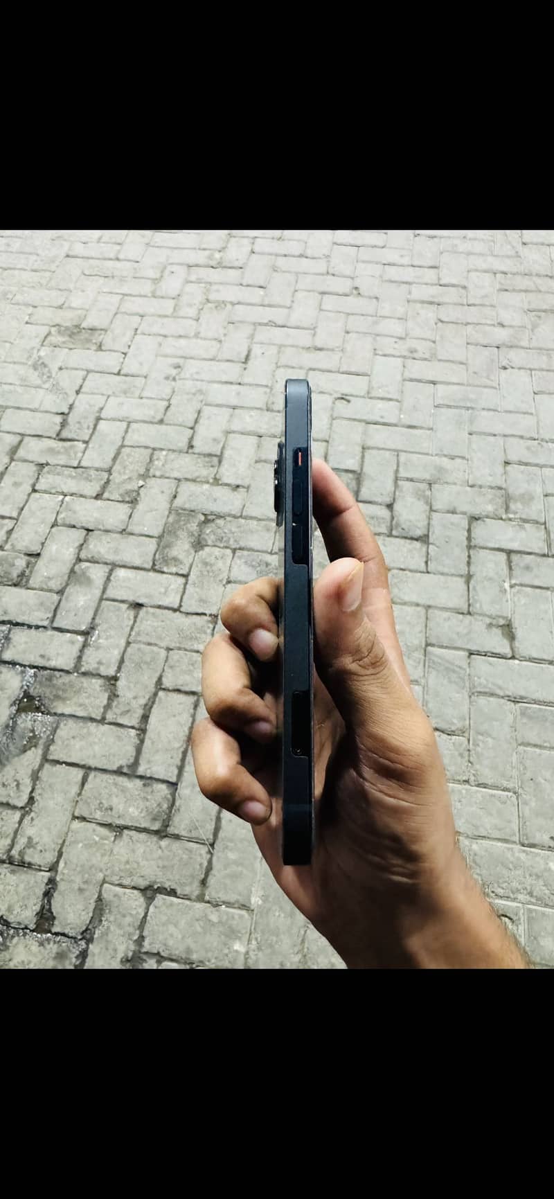 Apple iPhone 13 2