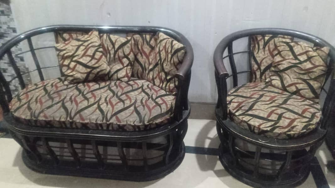 5 seater sofa set compacted 0