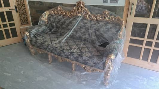 Brand new soffa sheesham wood 10 seater with 03 tabls