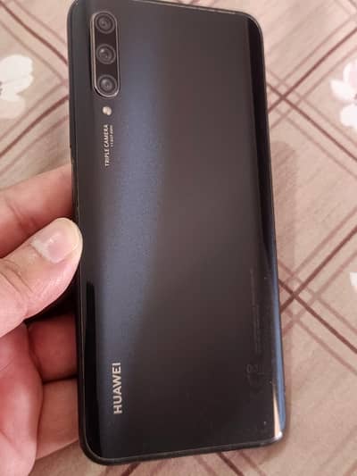 Huawei Y9s  black 6/128 condtion 9.5/10 sealed 100% & complet box