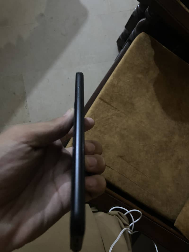 Google Pixel 4 3