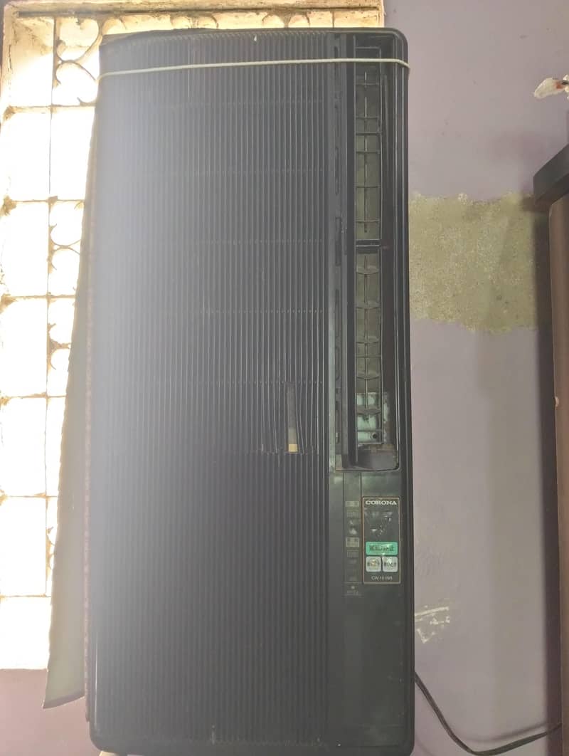 window AC 0