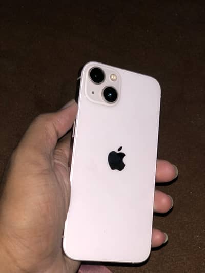 Apple iPhone 13