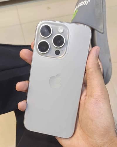 Apple iPhone 15 Pro
