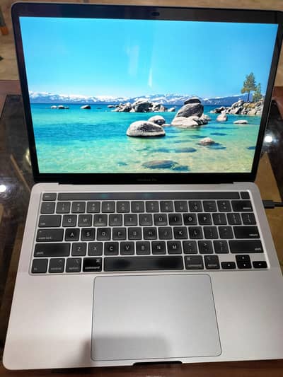 MacBook Pro 2020 13 inch To touchbar