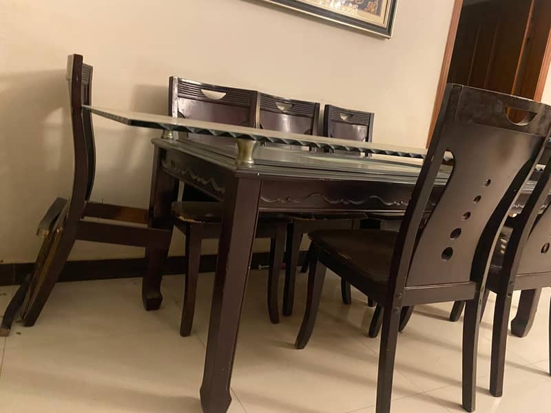 Dineng table 0