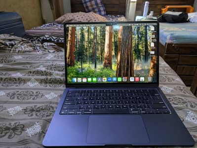 MacBook Air M2 2022