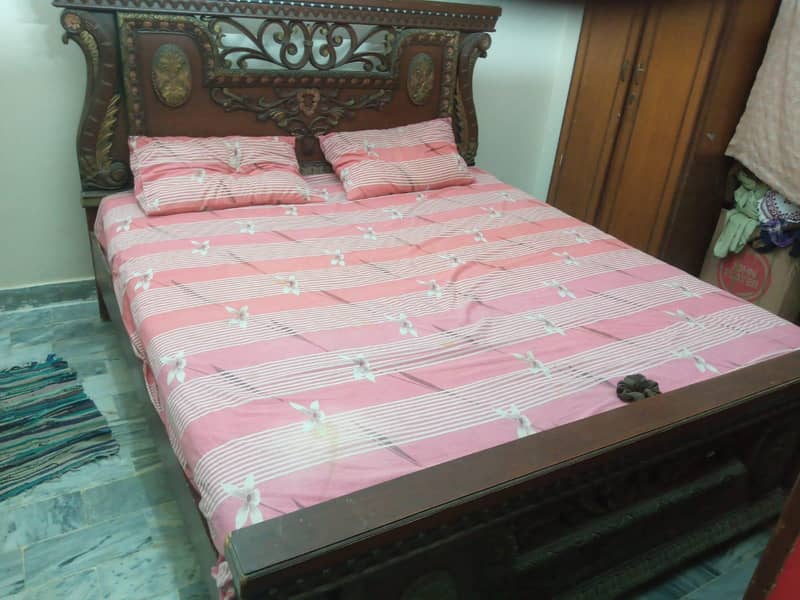 full size bed 0
