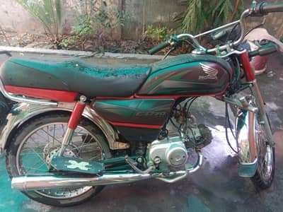 cd70honda.  orangnil