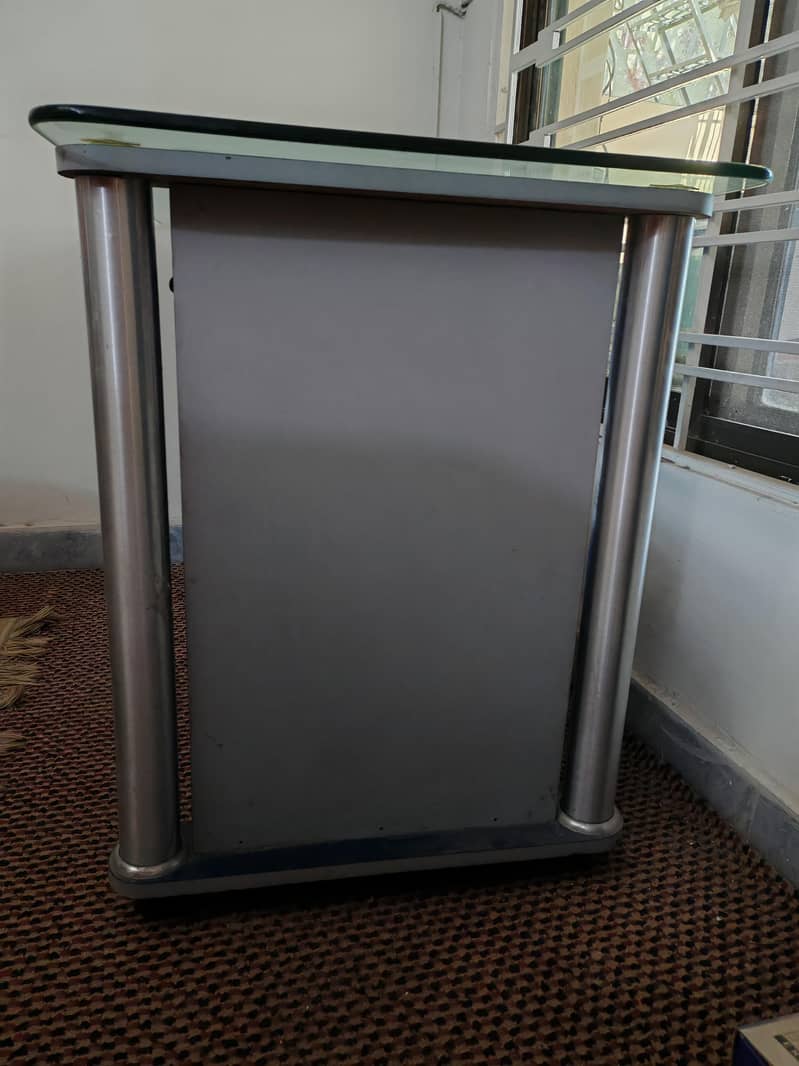 computer table/study table 4