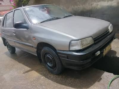 Daihatsu Charade 1900