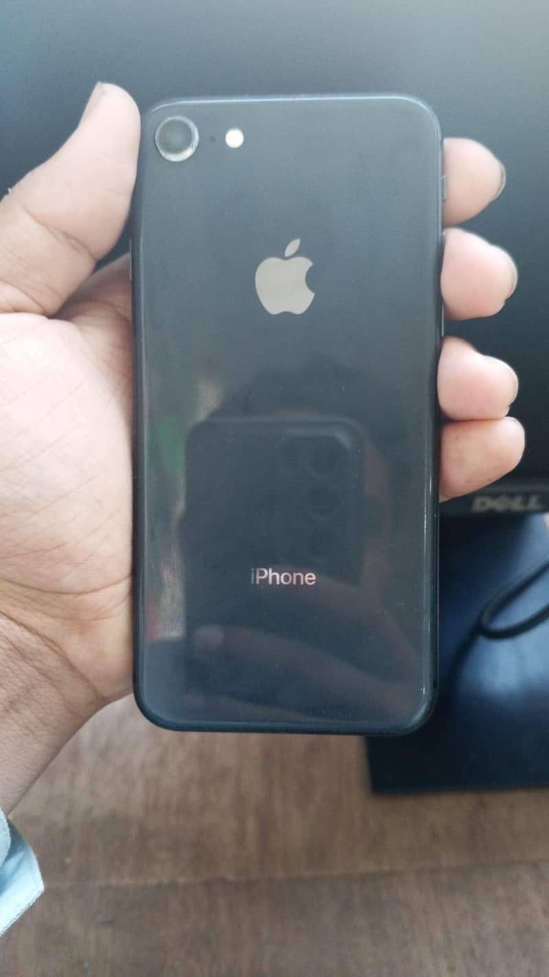Apple iPhone 8 3
